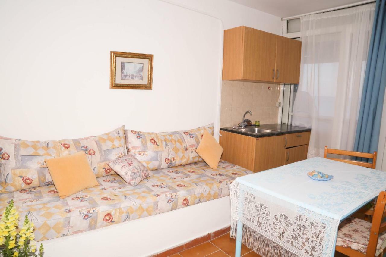 Tony'S Rooms Алинда Экстерьер фото